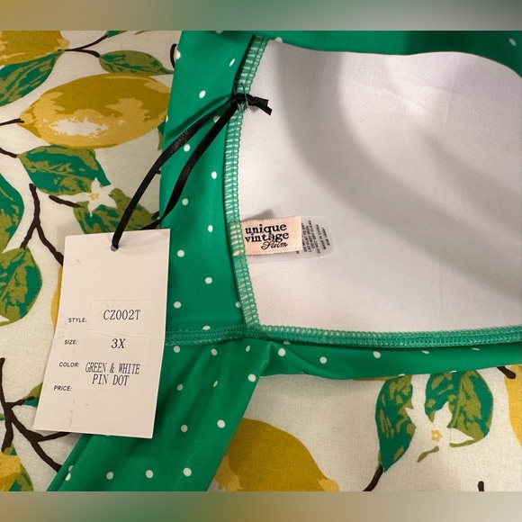 Unique Vintage Plus Size Green & White Pin Dot Monroe Halter Swim Top - Picture 9 of 9